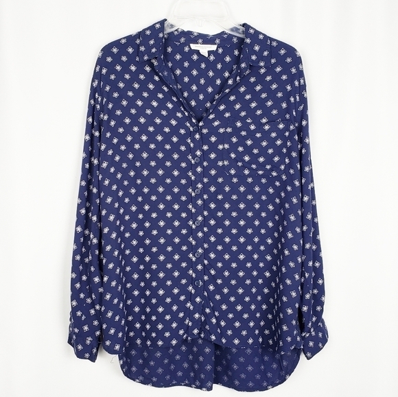 BEACHLUNCHLOUNGE long sleeve button up top - Picture 1 of 5